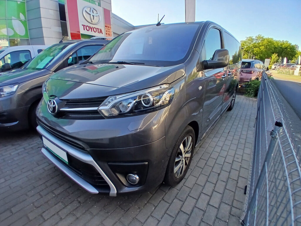 Toyota PROACE Verso VIP